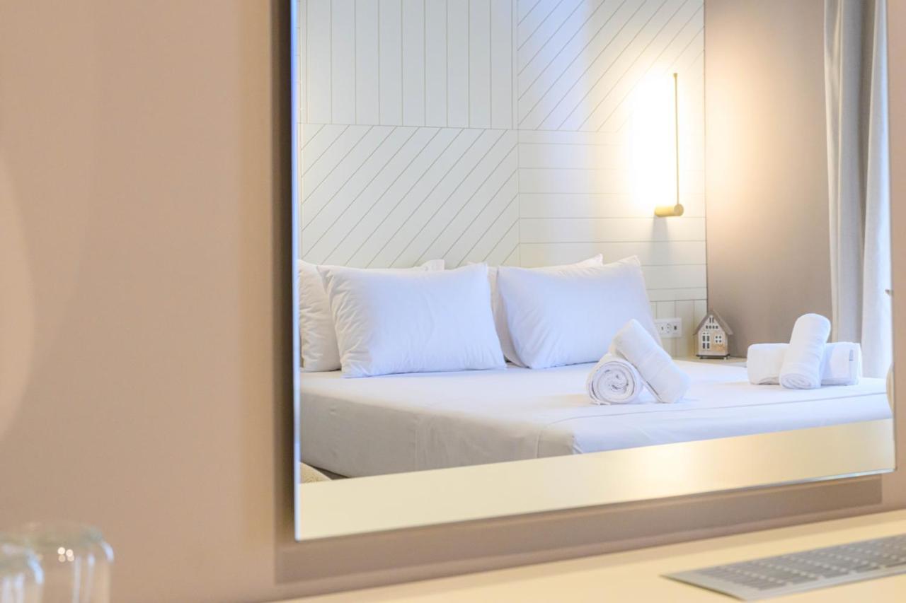 Blueblood - The Rooms Kalamata Extérieur photo