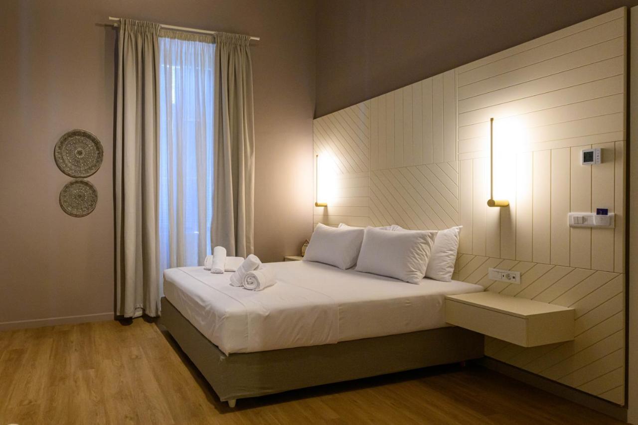 Blueblood - The Rooms Kalamata Extérieur photo