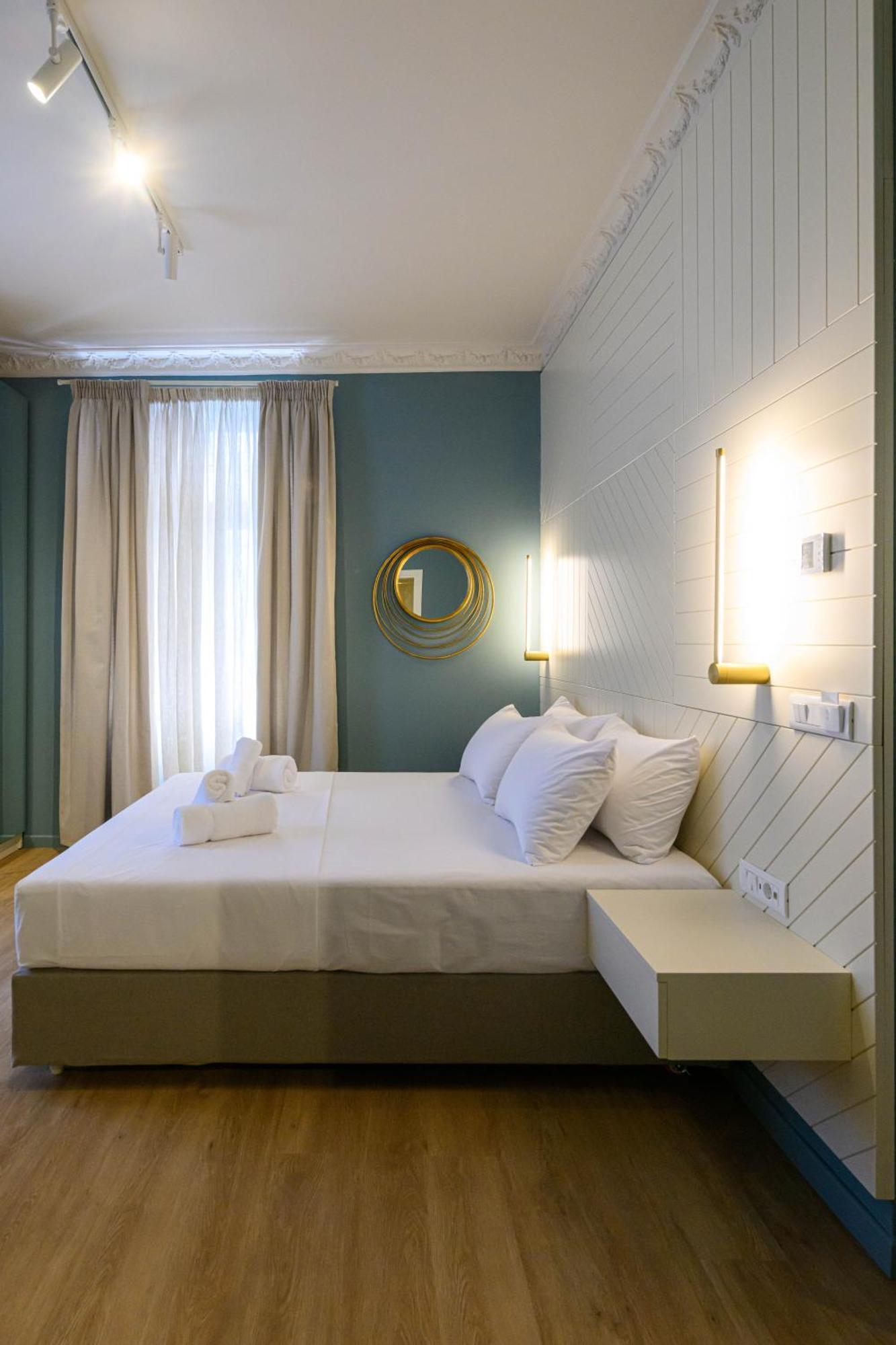 Blueblood - The Rooms Kalamata Extérieur photo