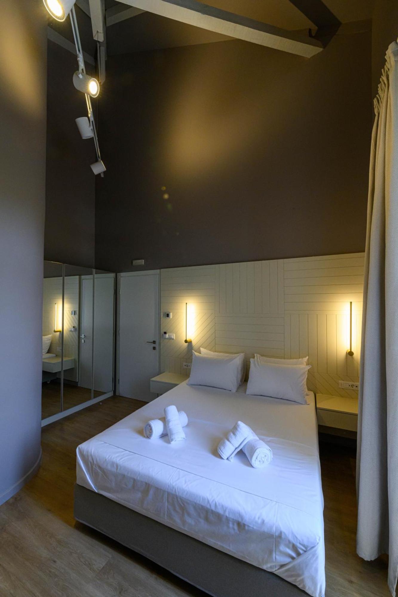 Blueblood - The Rooms Kalamata Extérieur photo