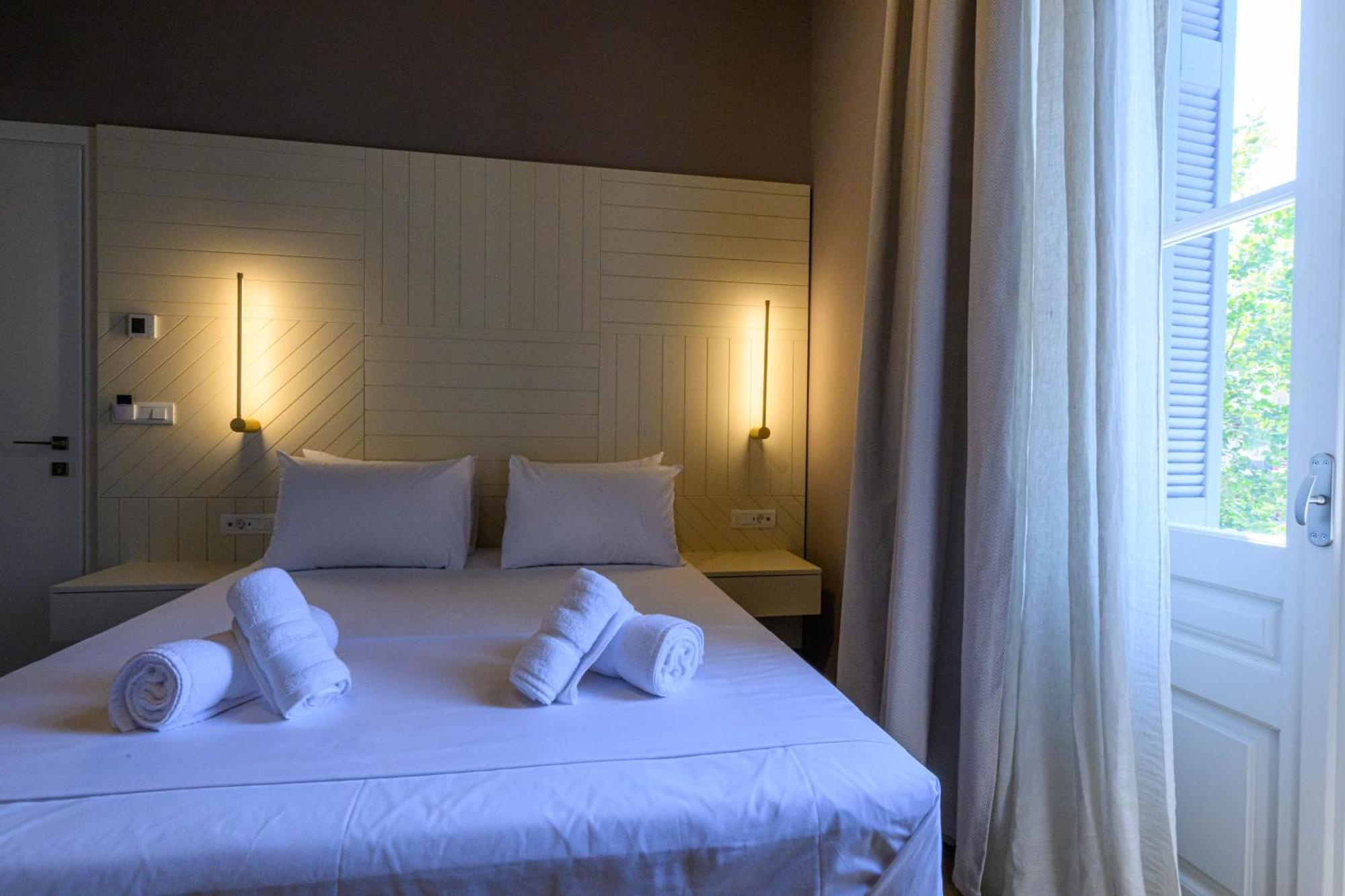 Blueblood - The Rooms Kalamata Extérieur photo